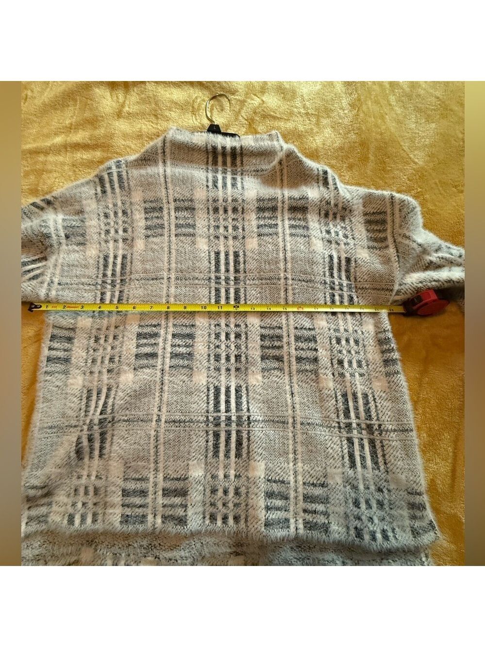 Grey Plaid Sweater - Picture 4 of 7